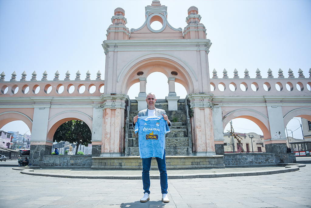 Bienvenido profesor Tiago